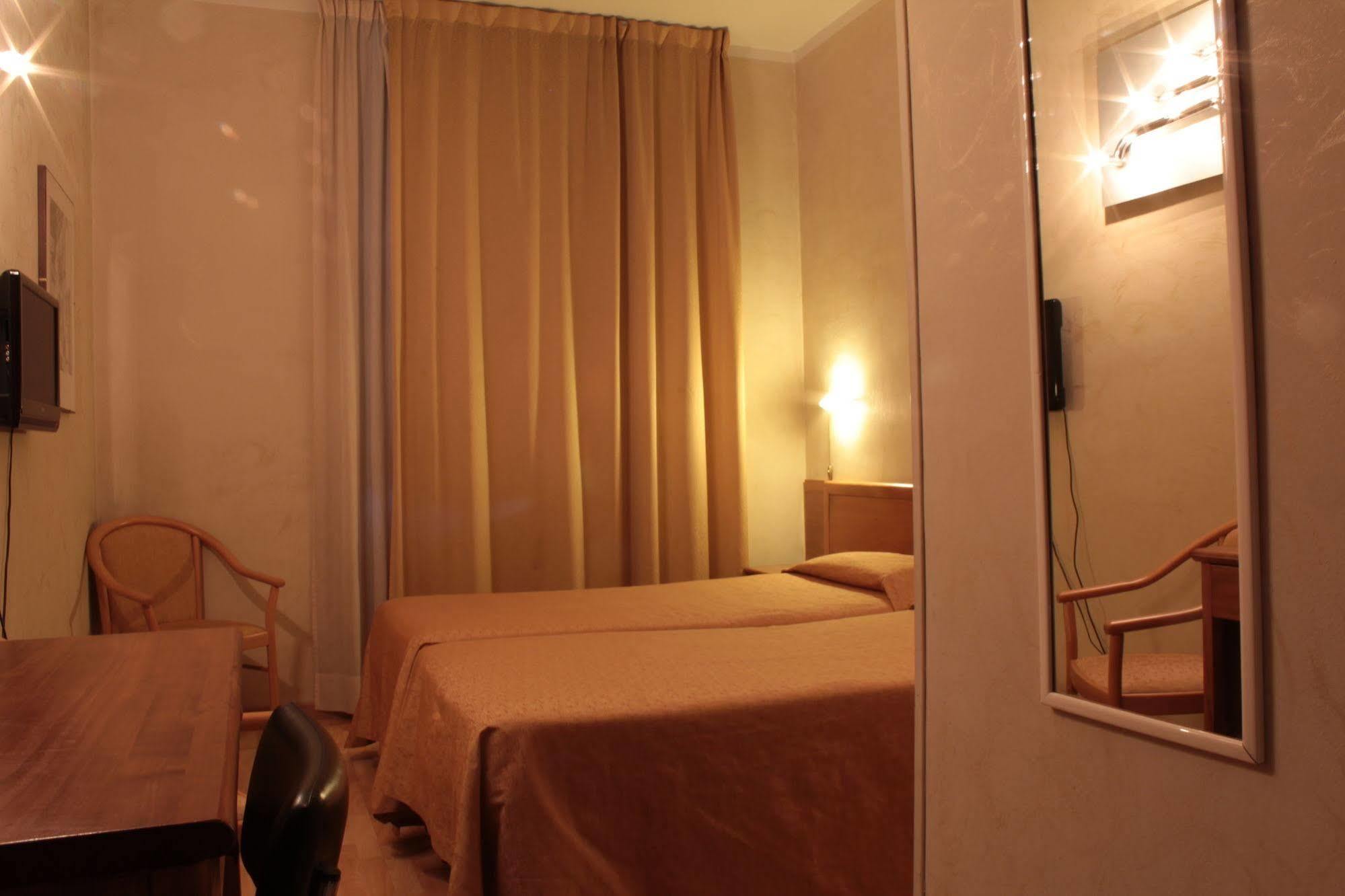 Hotel Montevecchio Turyn Zewnętrze zdjęcie